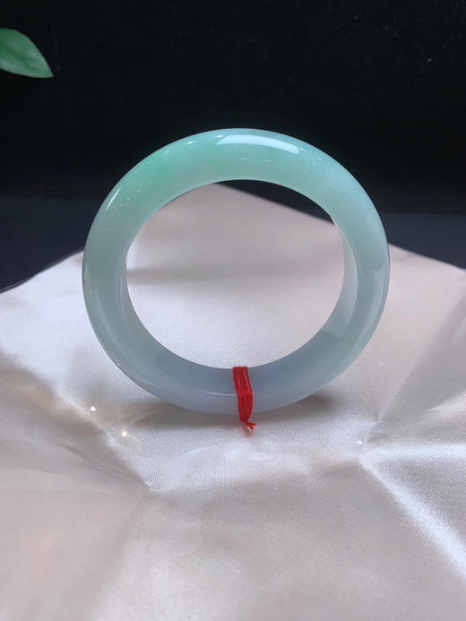 612725，55.8果绿底色手镯、甜果绿色，润润的 清新细腻 商品图2