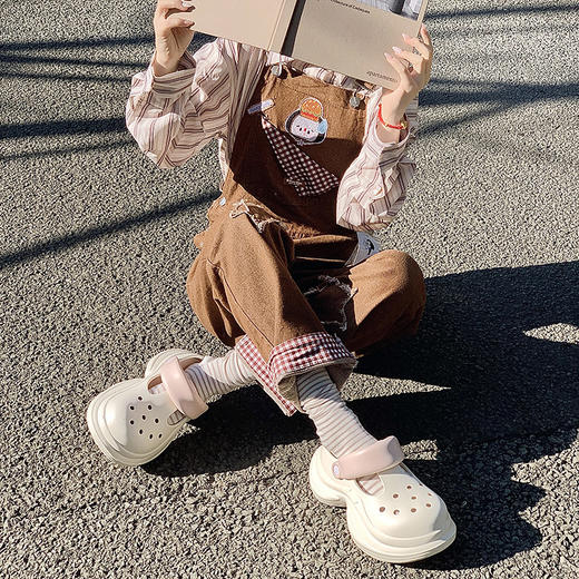 蚂蚁之恋品牌春夏新品时尚简约小蛮腰洞洞鞋 两穿厚底增高EVA沙滩鞋 商品图3