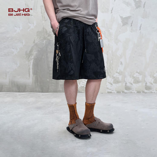 BJHG不计后果休闲短裤男款夏季2025新款仿麂皮绒慵懒度假风五分裤 商品图2