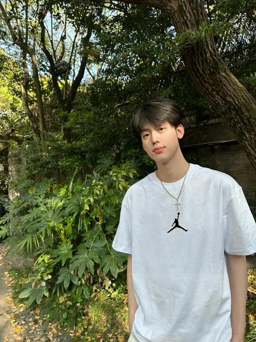 高品质 AJ乔丹专柜同步联名新款飞人樱木灌篮联名系列印花情侣短袖 商品图3