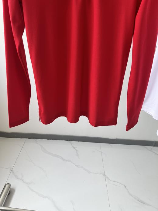 韩国🇰🇷高er夫PG秋季新款女polo衫，纯原臻品，客供面料，足球格纹理，透气效果更佳，polo翻领设计，更显气质，弹力面料，穿着体验更舒适 商品图2