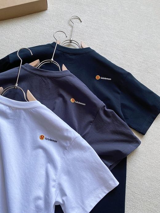 【露露lulul纯色系列--经典字母logo短袖T恤】男女同款！盒装发货！送人自留都完美！ 今天重点推荐款！！独家发售！ 商品图7