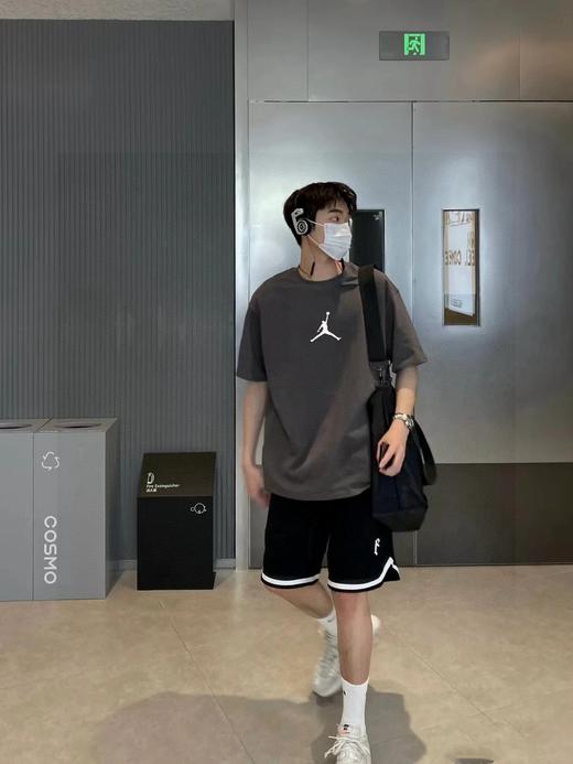 高品质 AJ乔丹专柜同步联名新款飞人樱木灌篮联名系列印花情侣短袖 商品图1