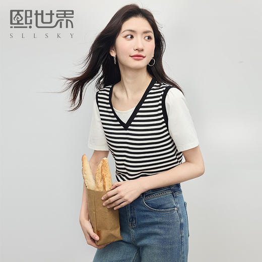 【周末秒杀】熙世界假两件短袖拼接条纹T恤女休闲宽松正肩显瘦上衣2025夏新款 商品图0