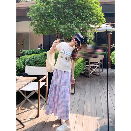 <曾小咸推荐>现货秒杀！微信超特价！百搭白色字母绣花宽松圆领短袖T恤 日常119.99 立减64 秒杀55.99！ 商品图3