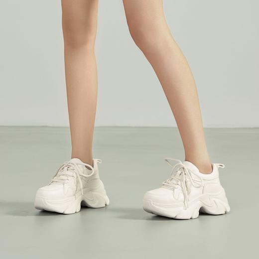 洛诗琳21857新款厚底真皮小白鞋女小个子时尚增高休闲老爹鞋35270 商品图1