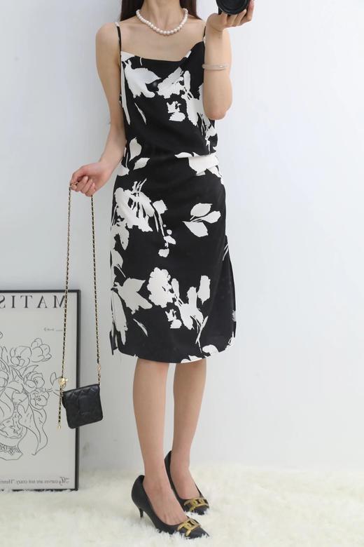 LPIUTY品牌直发！荡领水墨花卉吊带裙 C1225036 商品图4