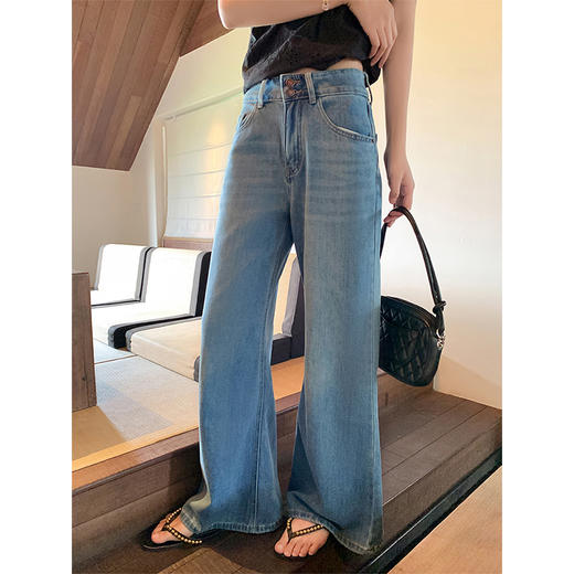 <曾小咸推荐>百搭休闲蓝色微喇高腰牛仔阔腿裤 商品图0