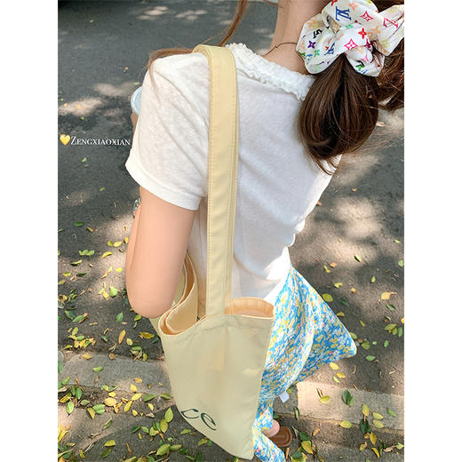 <曾小咸推荐>木耳边V领短袖+碎花半身裙套装 商品图3