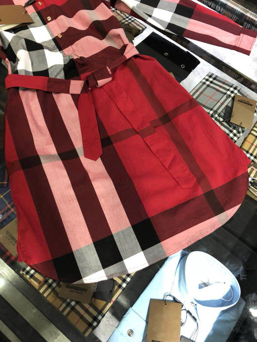 BBR经典款女款衬衫裙。 红格。 蓝格。 驼色。 自己备注号码颜色。 商品图1