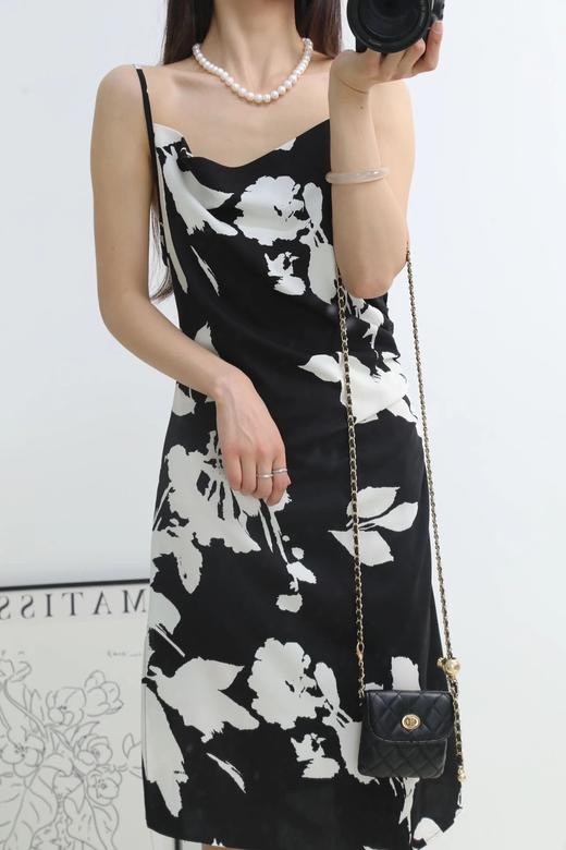 LPIUTY品牌直发！荡领水墨花卉吊带裙 C1225036 商品图2