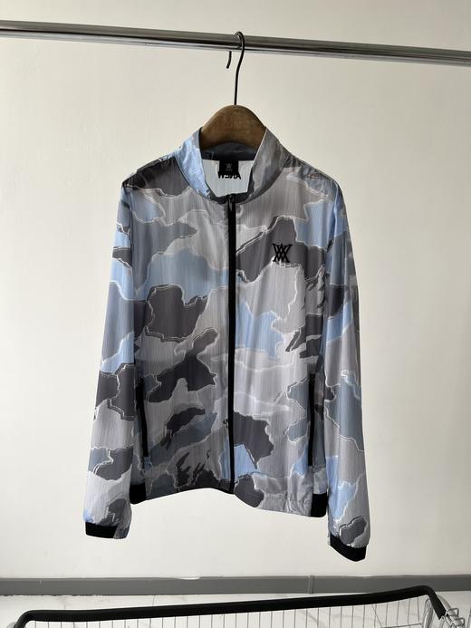 25年夏款，AW家原单男款防晒，纯纯的原单货，专柜同步，韩国🇰🇷客供面料，凉感，舒服透气有弹力，很特别的印花LOGO，颜色很高级，简单帅气的一款，胸前重工刺绣🪡，数量不多！ 商品图0