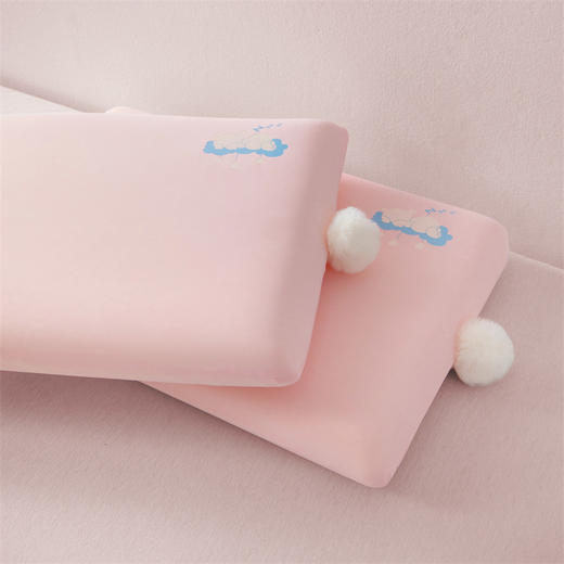 【儿童专用枕】软软云感儿童太空记忆枕 柔滑亲肤裸感护颈枕 商品图1