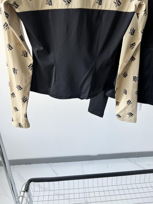 高尔夫🏌‍♀纯原单单PG打底衫，超级好看的一款，工艺复杂，面料有弹力，舒服好穿，立领设计拼接设计，更好的修饰腰身，拉伸身高比例！数量不多 商品图9