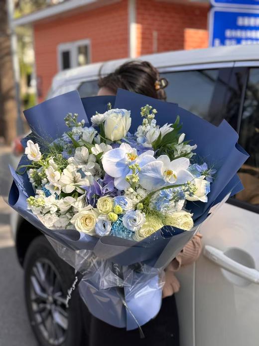 蓝白系花束 商品图0