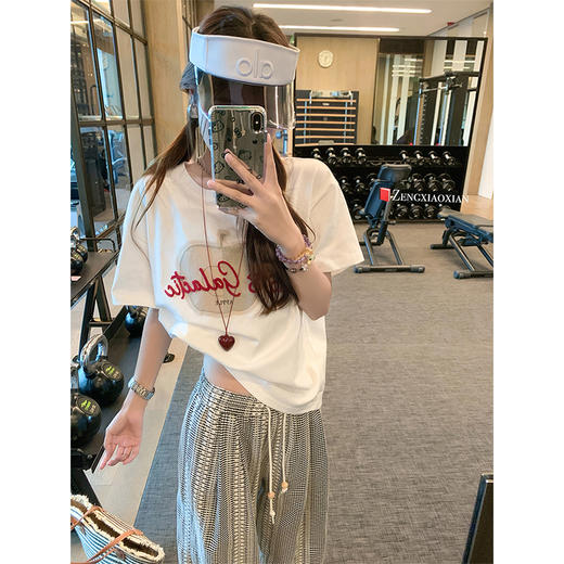 <曾小咸推荐>现货秒杀！卖完不补 ！微信打折价！苹果印花短袖T恤 日常129.99/件 立减70 秒杀59.99/件！！休闲宽松黑白格子高腰休闲裤 日常159.99 立减80 秒杀79.99！ 商品图3