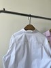 25春款原单衬衫，纯原单货，纯棉材质，超有质感，简单大气的Ov resize风，既可以内搭做衬衫，又可以外穿，胸前贴不绣设计，减龄又有设计感！数量不多！ 商品缩略图8