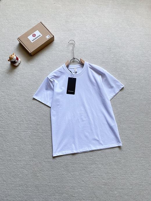 【露露lulul纯色系列--经典字母logo短袖T恤】男女同款！盒装发货！送人自留都完美！ 今天重点推荐款！！独家发售！ 商品图4