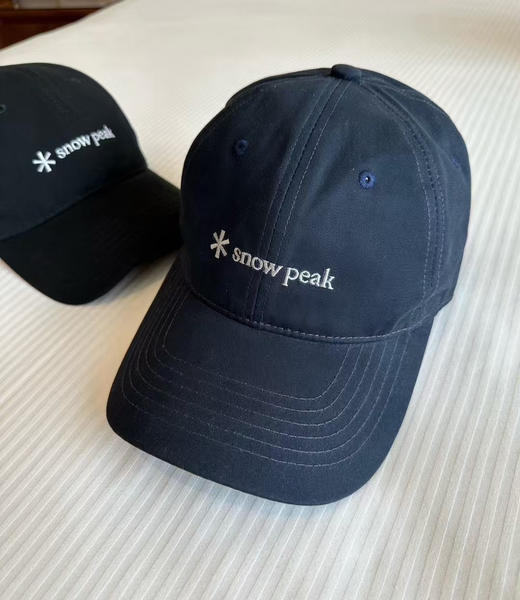 原单正品雪峰春夏款 情侣鸭舌帽，三个色。男女同款，头围可调节。代工厂正单来的，大家看实拍，所见即所得，品质非常高，我带了一下午，这个帽子太喜欢了 商品图12