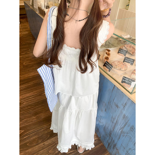 <曾小咸推荐>4.8现货秒杀！微信超特价！蕾丝边方领背心 日常159.99 立减90 秒杀69.99！休闲裤 秒杀79.99！！ 商品图4