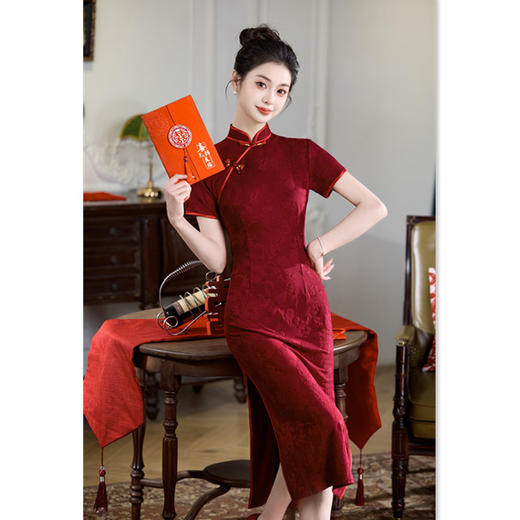 GX喜妈妈婚宴旗袍2025夏季新款复古风长款喜婆婆高级感中式宴会旗袍 商品图3