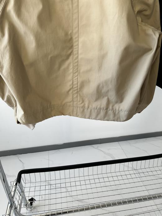 25春款，原单风衣，超级精致的小短款，设计感满满，棉质风衣，面料有质感，挺括有型，内里干净的包边设计，超级上档次，下摆可以抽绳，针织防风袖口，减龄实用，数量不多！ 商品图8