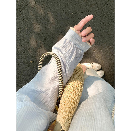 <曾小咸推>现货秒杀！韩系温柔风浅蓝色圆领宽松长袖衬衫 日常189.99 立减110 秒杀79.99！ 商品图1