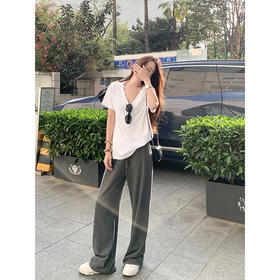 <曾小咸推荐>韩系宽松V领白色T恤灰色休闲裤套装