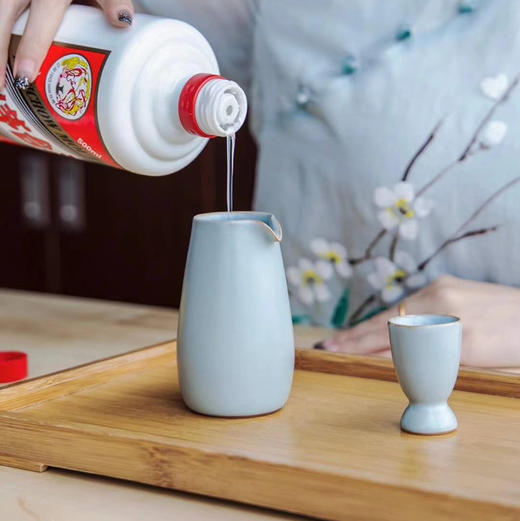 雅器 ｜东道汝窑【青天酒具组】陶瓷小酒杯分酒器 （2020年天青色）小巧玲珑，精致典雅，名酒配名器，规格：一盅一杯两件套组 商品图1