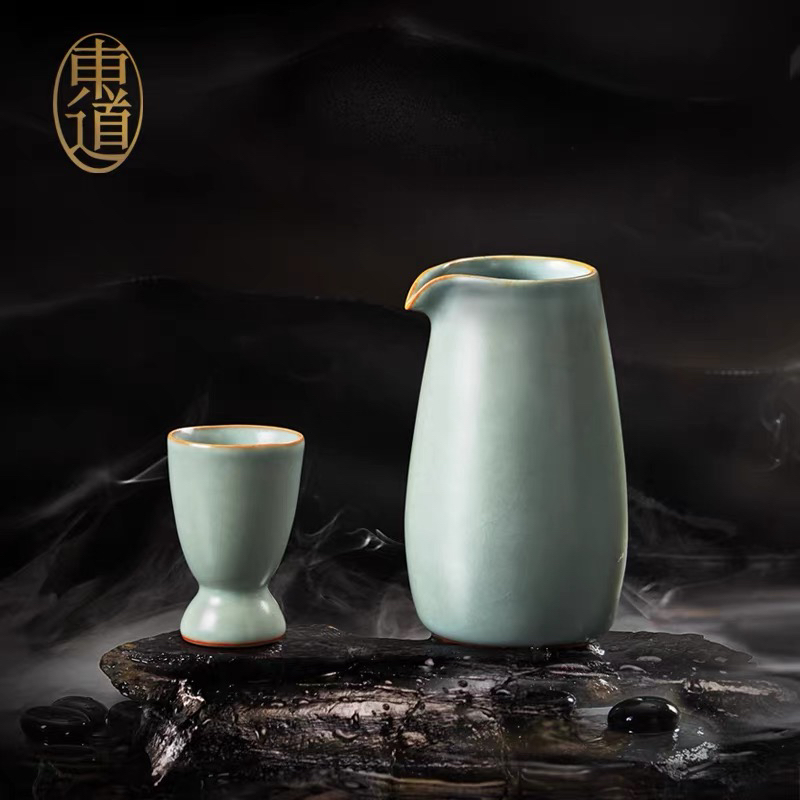 雅器 ｜东道汝窑【青天酒具组】陶瓷小酒杯分酒器 （2020年天青色）小巧玲珑，精致典雅，名酒配名器，规格：一盅一杯两件套组