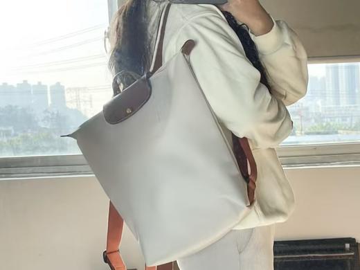 新款通勤出游必备男女同款龙翔双肩包 商品图2