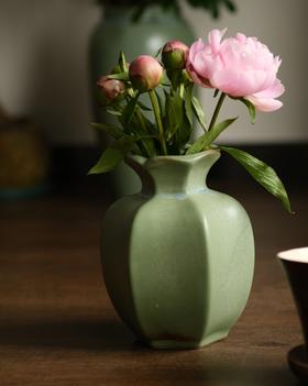 米马杂货  米马姐姐在广州自用的青瓷花瓶 西关大小姐的家用 有稍许瑕疵