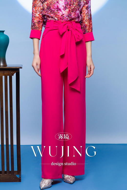 3205216 瑰意玫粉 进口纹理蜂窝缎裤子 雾境 商品图0