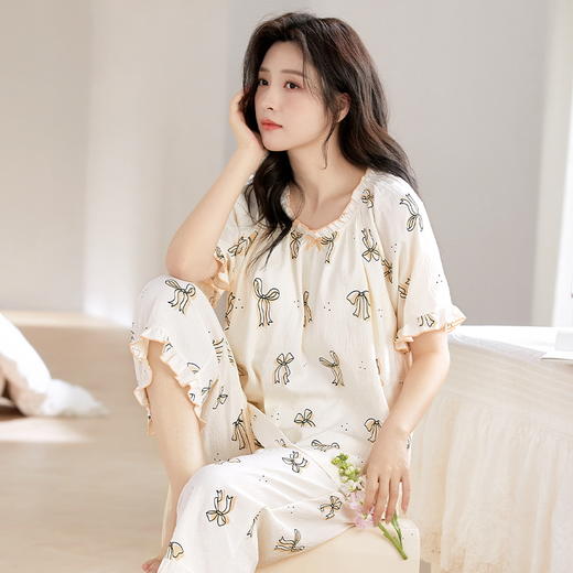 “在云朵上入睡”！【牧棉儿--新中式免Bra云朵棉家居服系列】丝滑软糯云朵棉触感 带胸垫设计防凸点不走光 宽松版型搭配新中式印花 轻薄舒适/吸湿透气/气质优雅/居家休闲/多款式可选 商品图7