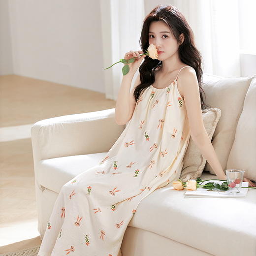 “在云朵上入睡”！【牧棉儿--新中式免Bra云朵棉家居服系列】丝滑软糯云朵棉触感 带胸垫设计防凸点不走光 宽松版型搭配新中式印花 轻薄舒适/吸湿透气/气质优雅/居家休闲/多款式可选 商品图9