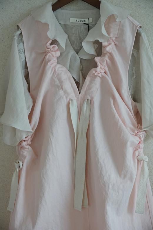 (7折) SUSURI 绑带V领无袖背心连衣裙 商品图9