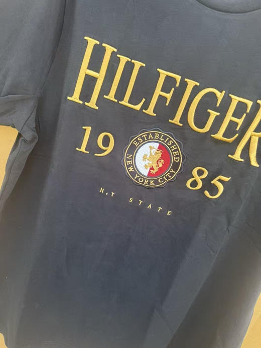 原单正品 Tommy Hilfiger/汤米男装 2025新款夏季男士短袖t恤圆领纯棉半袖金线刺绣休闲打底衫
公司渠道货源，专柜同步在售
尺码M L XL 商品图5