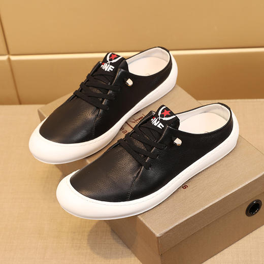 夏季时尚休闲新款拖鞋软皮软底包头百搭半拖鞋无后跟豆豆鞋子男 商品图3