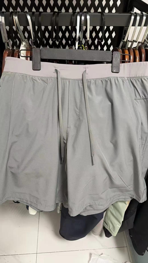 纯正品，越南产，露露乐檬短裤，沙滩裤

lululemon的魅力，绝对你让你影响深刻，

黑色，灰色 ， s-xl，

官网550 商品图9