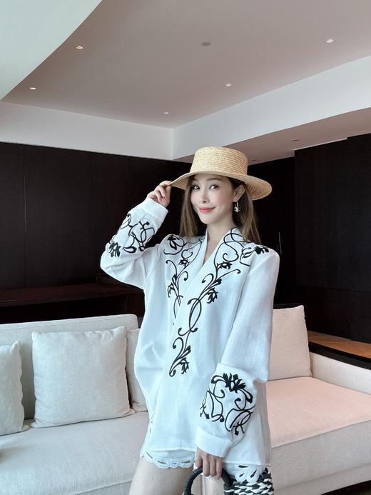 PIANAI冷小姐# 轻奢系列/ 秀场同款法式重工刺绣V领白色长袖衬衣 商品图5