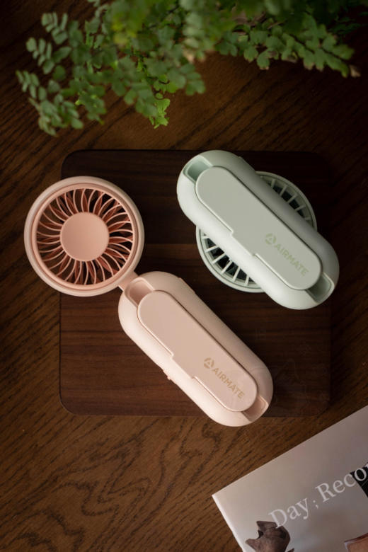 【Airmate艾美特手持小风扇】可夹伞、可桌面、可手持高速风扇❗️可以带上高铁飞机，无限制❗️✅5档调风，转速高达9300转✅2000mah电池，续航最长可用7小时  ✅轻量化设计，最轻150g 商品图9