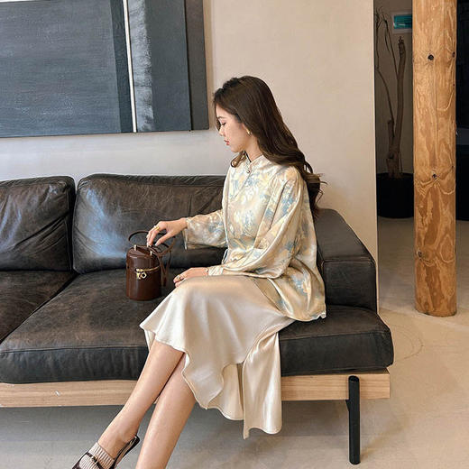 洛诗琳42503新中式真丝上衣2025春夏设计感侧绑带改良国风衬衫899 商品图3