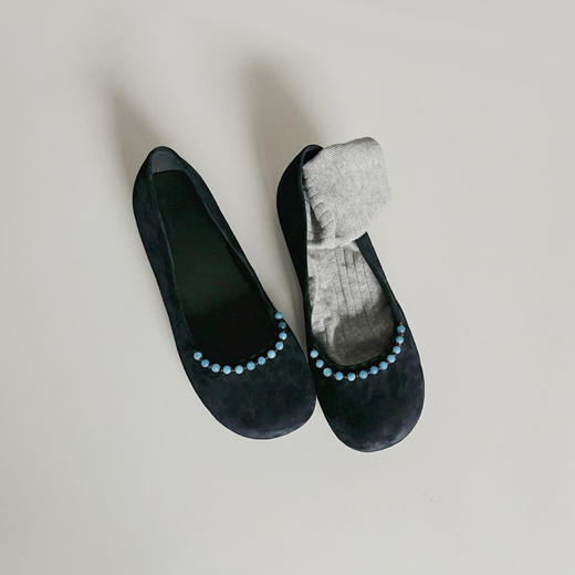 羊皮版复古浅口真皮小单鞋！2025新款女款一脚蹬圆头奶奶鞋串珠配裙子平底鞋！ 商品图1