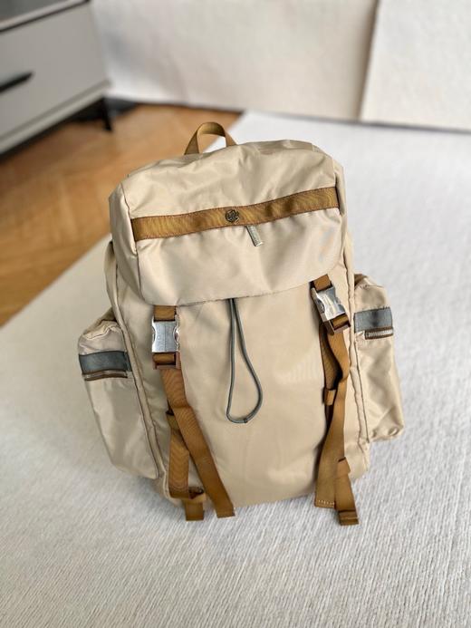 【五一出游必备】新款时尚百搭小众双肩运动休闲大容量25L背包登山包 商品图11