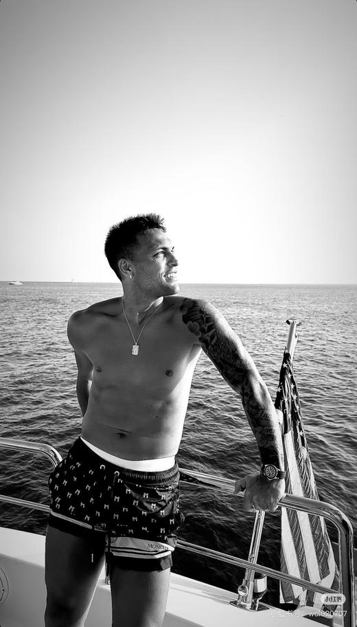 M可 字母条纹 速干透气短裤/五分裤/沙滩裤 Z-15211 商品图1