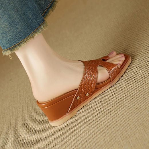 OLD 9217巨好看法式绝美一字带凉拖鞋平底坡跟配裙 商品图1