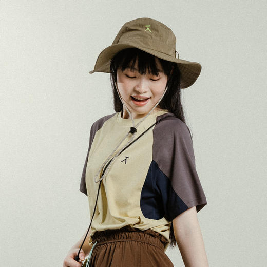 【出游季特惠】ACMEITEM爱棵米-户外情侣插肩撞色短袖T恤微宽松上衣男女UPF50+GAG3440758C 商品图1