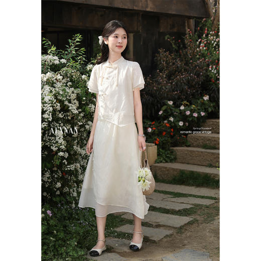 鹿向南「如梦令」杏色新中式短袖半身裙两件套女夏新温柔衬衫套装L55218+L55218BSQ 商品图1