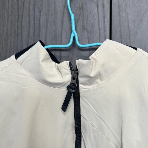 高尔夫P*G男士春夏秋三季薄款外套 商品图3