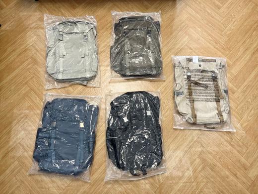 【五一出游必备】新款时尚百搭小众双肩运动休闲大容量25L背包登山包 商品图6